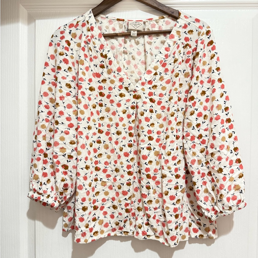 St. John's Bay White Cream Ruffled 3/4 Sleeve Blouse